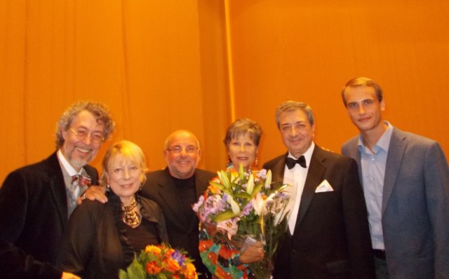 Con Alfredo Corno, Angelo Sala (scenografi), Anna Maria Prina, Andrei Petrov e Artur Levitan